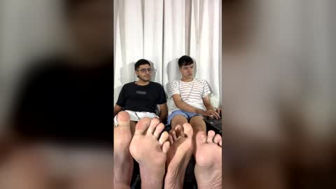 Snapshot of james_chez chatting on February 20, 3:01 pm james_chez online show from February 20, 3:01 pm