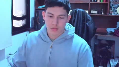 james_cr online show from January 22, 12:27 pm