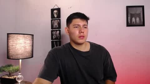 james_cr online show from November 6, 1:39 am