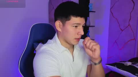 Snapshot of james_cr chatting on May 8, 12:32 pm james_cr online show from May 8, 12:32 pm