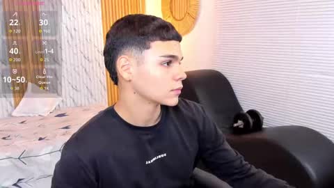Snapshot of james_jonnes chatting on October 9, 7:56 pm James online show from October 9, 7:56 pm