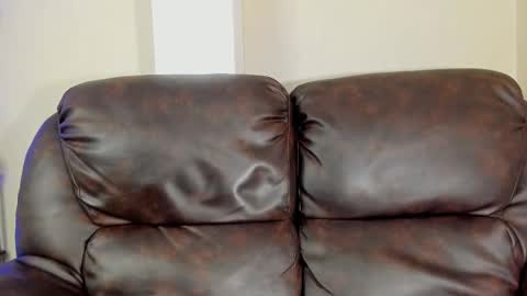 james_morrisonm online show from December 3, 8:51 pm