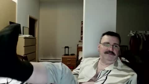 James2025 online show from April 18, 5:22 am