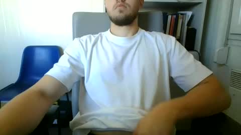 james_tomas online show from June 26, 10:08 am