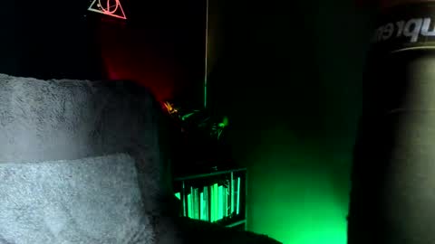 Snapshot of jamesgolden_ chatting on October 1, 2:28 am jamesgolden_ online show from October 1, 2:28 am