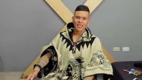 Snapshot of jamesinked_ chatting on December 19, 5:40 pm Jamesinked  online show from December 19, 5:40 pm