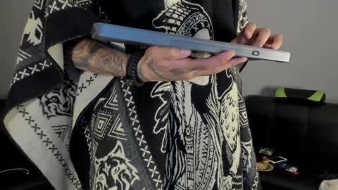 Snapshot of jamesinked_ chatting on December 20, 5:36 am Jamesinked  online show from December 20, 5:36 am