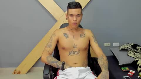 Snapshot of jamesinked_ chatting on December 26, 4:04 pm Jamesinked  online show from December 26, 4:04 pm