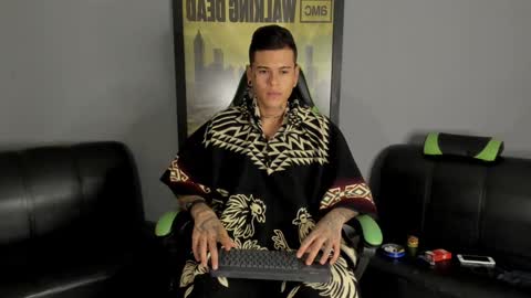 Snapshot of jamesinked_ chatting on January 3, 6:33 am Jamesinked  online show from January 3, 6:33 am