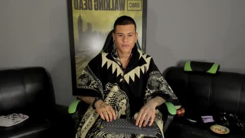 Snapshot of jamesinked_ chatting on January 4, 5:16 am Jamesinked  online show from January 4, 5:16 am