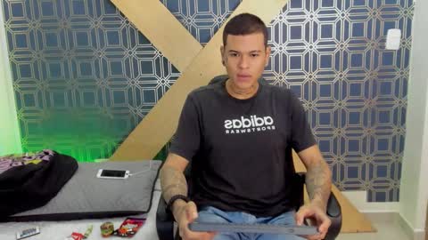 Snapshot of jamesinked_ chatting on January 8, 2:14 pm Jamesinked  online show from January 8, 2:14 pm