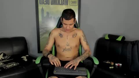 Snapshot of jamesinked_ chatting on January 23, 4:15 pm Jamesinked  online show from January 23, 4:15 pm