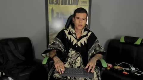 Snapshot of jamesinked_ chatting on February 5, 1:58 am Jamesinked  online show from February 5, 1:58 am