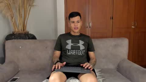 Jamesinked  online show from December 3, 3:14 am