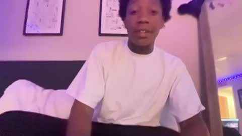 jameskash03 online show from July 3, 4:19 am