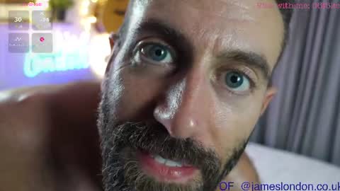 Snapshot of jameslondon_ chatting on July 4, 9:32 pm jameslondon_ online show from July 4, 9:32 pm