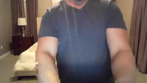 Snapshot of jamesmckendree chatting on December 11, 2:52 am jamesmckendree online show from December 11, 2:52 am