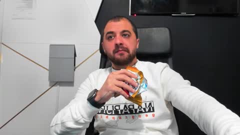 JamesMyers online show from December 2, 5:24 am