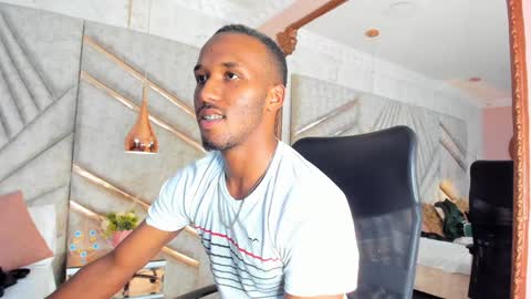 Snapshot of jamesparck chatting on January 8, 7:24 pm James online show from January 8, 7:24 pm