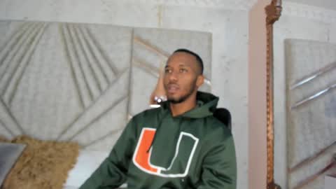 Snapshot of jamesparck chatting on January 30, 12:06 pm James online show from January 30, 12:06 pm