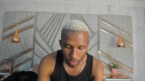 Snapshot of jamesparck chatting on February 7, 6:24 pm James online show from February 7, 6:24 pm