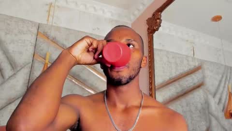 Snapshot of jamesparck chatting on March 1, 6:11 pm James online show from March 1, 6:11 pm