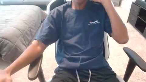 Snapshot of jamessbaker chatting on April 24, 4:42 pm jamessbaker online show from April 24, 4:42 pm