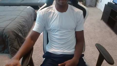 Snapshot of jamessbaker chatting on April 26, 9:12 pm jamessbaker online show from April 26, 9:12 pm