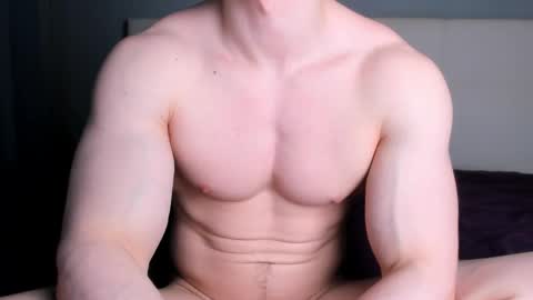 Snapshot of jamesstong chatting on October 13, 8:53 pm James Strong online show from October 13, 8:53 pm