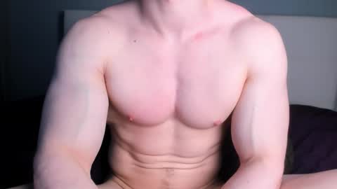 Snapshot of jamesstong chatting on October 28, 9:39 pm James Strong online show from October 28, 9:39 pm