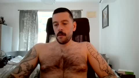 Snapshot of jamesuk420 chatting on July 26, 9:05 am jamesuk420 online show from July 26, 9:05 am
