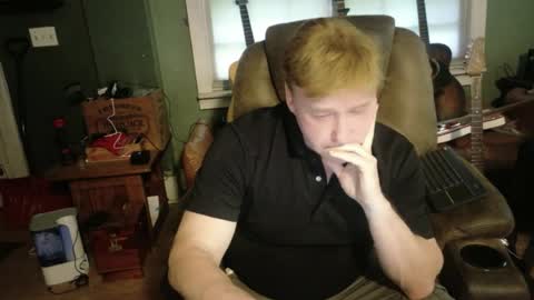 Snapshot of jamesxxxcam chatting on July 4, 10:16 pm James online show from July 4, 10:16 pm