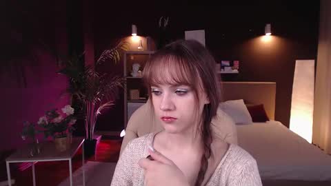 Snapshot of jamie_chung chatting on November 8, 5:07 am jamie_chung online show from November 8, 5:07 am