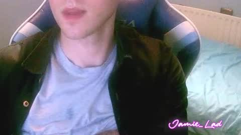 Snapshot of jamie_lad chatting on December 3, 4:06 pm Jamie online show from December 3, 4:06 pm