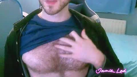 Snapshot of jamie_lad chatting on January 4, 11:43 am Jamie online show from January 4, 11:43 am