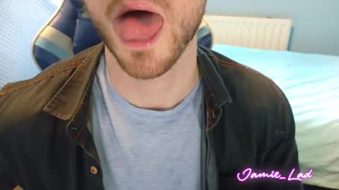 Snapshot of jamie_lad chatting on January 9, 11:25 am Jamie online show from January 9, 11:25 am