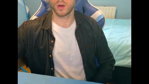 Snapshot of jamie_lad chatting on February 7, 9:16 am Jamie online show from February 7, 9:16 am