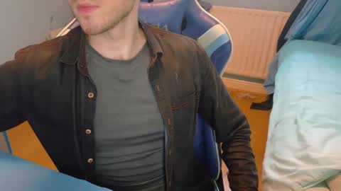 Snapshot of jamie_lad chatting on February 15, 8:54 am Jamie online show from February 15, 8:54 am