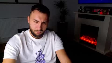 Robbie online show from November 23, 8:03 am