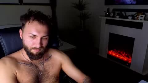 Snapshot of jamienoxus chatting on March 3, 6:08 am Robbie online show from March 3, 6:08 am