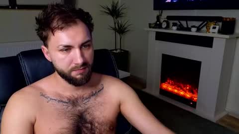 Snapshot of jamienoxus chatting on March 24, 7:13 am Robbie online show from March 24, 7:13 am