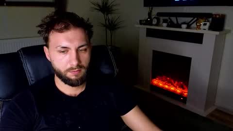 Snapshot of jamienoxus chatting on March 26, 7:03 am Robbie online show from March 26, 7:03 am