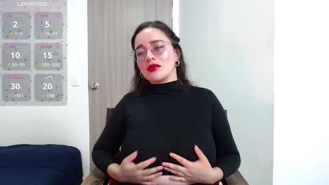 Snapshot of jane_and_paul1 chatting on January 24, 11:56 pm online show from January 24, 11:56 pm