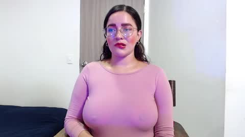 Snapshot of jane_and_paul1 chatting on February 20, 10:59 pm online show from February 20, 10:59 pm