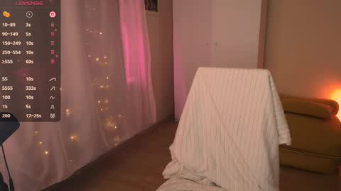 Snapshot of jane_kinn chatting on May 11, 5:57 am jane_kinn online show from May 11, 5:57 am
