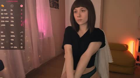Snapshot of jane_kinn chatting on June 6, 8:52 am jane_kinn online show from June 6, 8:52 am