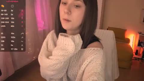 Snapshot of jane_kinn chatting on June 8, 5:08 am jane_kinn online show from June 8, 5:08 am