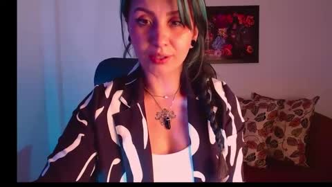 Snapshot of jane_monroee chatting on September 27, 5:34 am Lany online show from September 27, 5:34 am