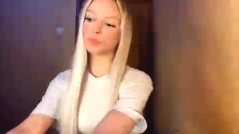 Snapshot of janeanjourneay chatting on February 23, 8:39 pm Kary online show from February 23, 8:39 pm