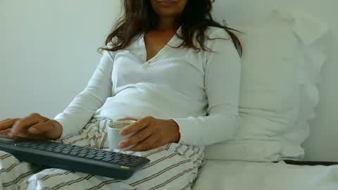 janehotmilf online show from July 14, 5:45 am